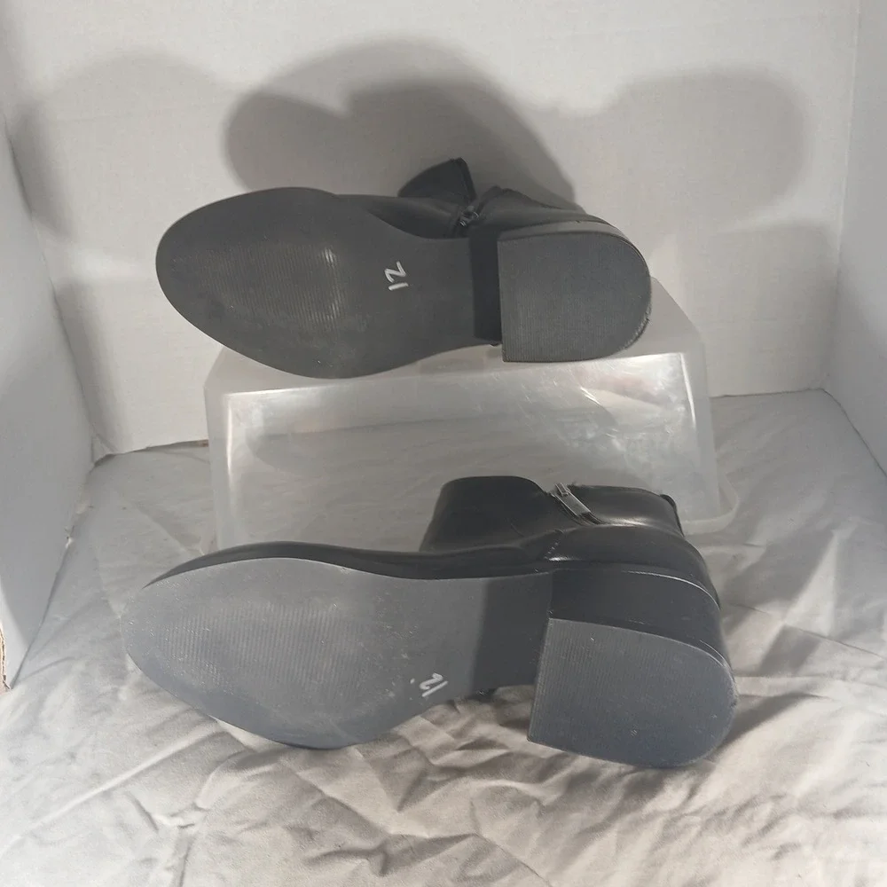 Lane Bryant Ankle Boots 9W Black Faux Leather Block Heel Side Zip Moto‎ Booties